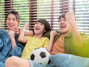Camilan dan Nobar Bola Jadi Kombinasi yang Selalu Hadir di Momen Pertandingan