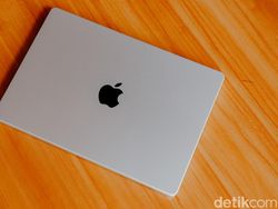 Unboxing MacBook Pro M5 Pro di RI, Laptop AI Apple Rp 40 Jutaan