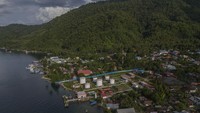 Terminal transit BBM tersebut menyuplai kebutuhan bahan bakar minyak ke seluruh wilayah Kabupaten Halmahera Selatan, termasuk daerah kepulauan terluar dan terpencil yang sulit dijangkau, sehingga memudahkan nelayan dan masyarakat memperoleh BBM.  Antara Foto/Andri Saputra