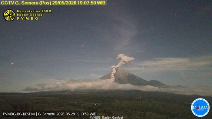 Erupsi Gunung Semeru.