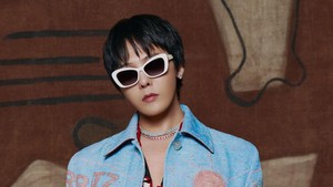G-Dragon menutup daftar 10 besar, menjadikannya idola K-Pop paling senior di list ini. Pengumuman konser ulang tahun BIGBANG hingga kolaborasi dengan Toy Story bikin skor brand reputasinya tinggi pada periode ini. (Foto: Instagram/@chanelofficial)