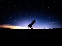 7 Fenomena Langit Juni 2026, Ada Strawberry Moon hingga Konjungsi Venus!