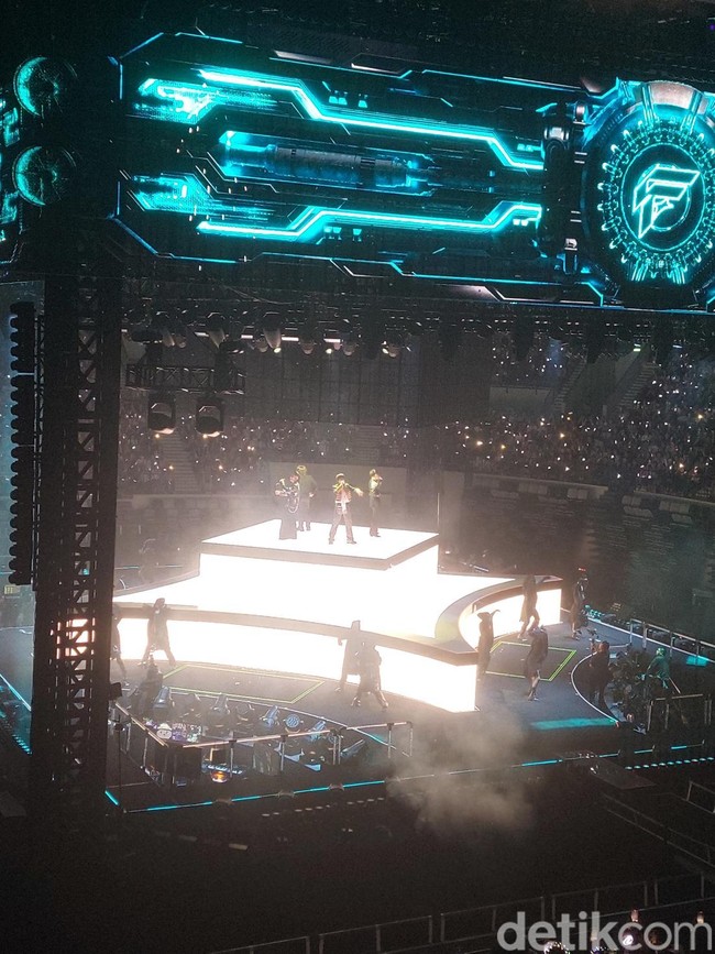 Jerry Yan Cs Bikin Senyum-senyum di Konser F*FOREVER