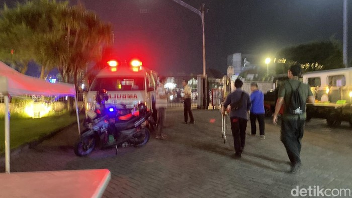 Situasi Lawang Sewu Semarang usai seorang pria jatuh dari lantai 2, Jumat (29/5/2026).