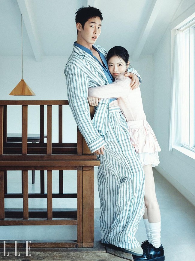 Foto: Lee Jae Wook & Shin Ye Eun Jadi Couple Dokter-Perawat, Cinlok di Pulau
