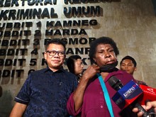 Mama Sinta Laporkan Ketua LBH Merauke ke Polda Metro Terkait Film Pesta Babi