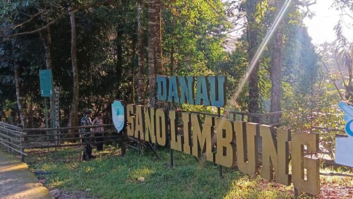 Objek wisata Danau Sano Limbung di Manggarai Barat, NTT. (Foto: Dok. Humas Polres Manggarai Barat)