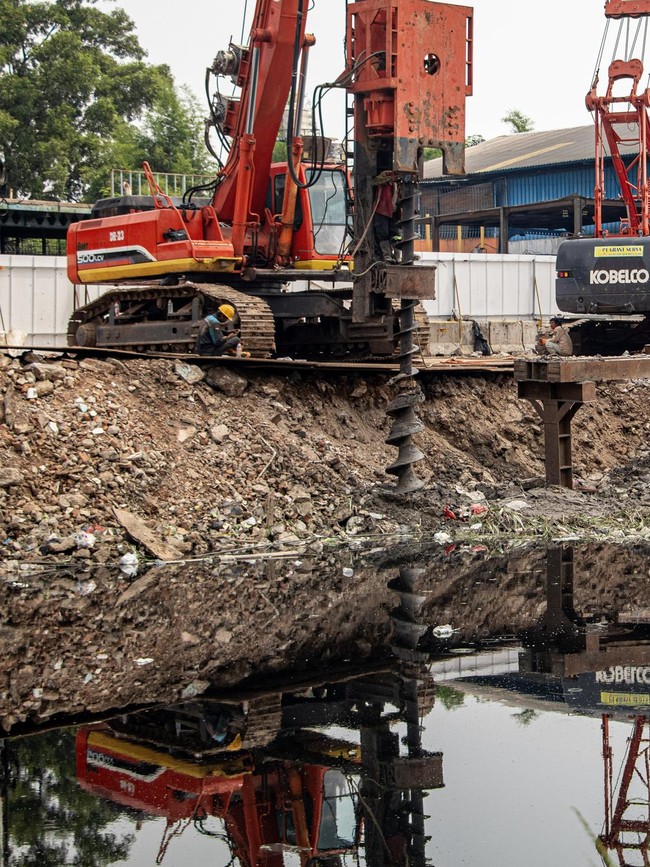 Pembangunan Rumah Pompa Kampung Sawah Dikebut untuk Kendalikan Banjir