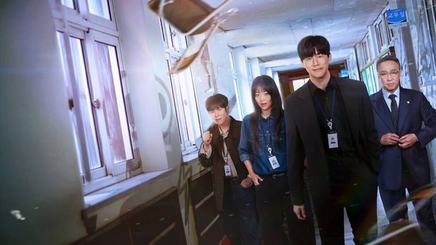 Poster drama Teach You a Lesson. (Foto: Netflix Korea) Poster drama Teach You a Lesson. (Foto: Netflix Korea)