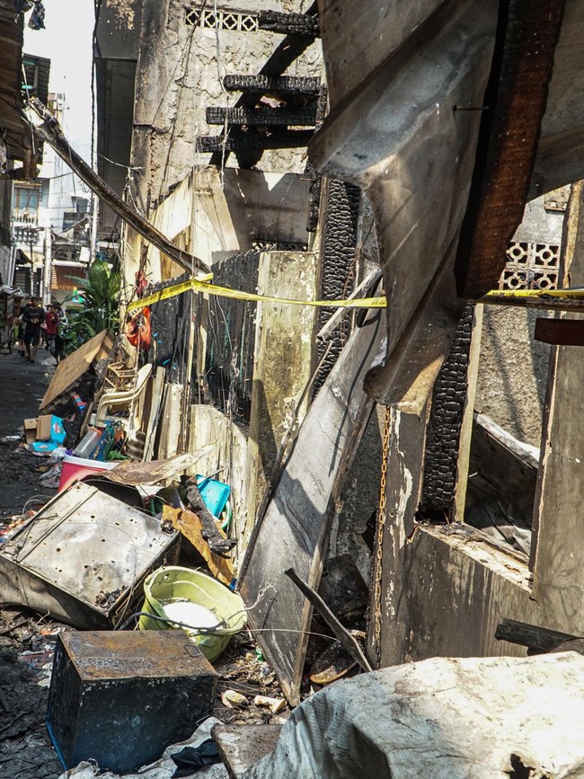 Rumah Tinggal Jadi Abu, Kebakaran Tambora Sisakan Duka bagi Warga