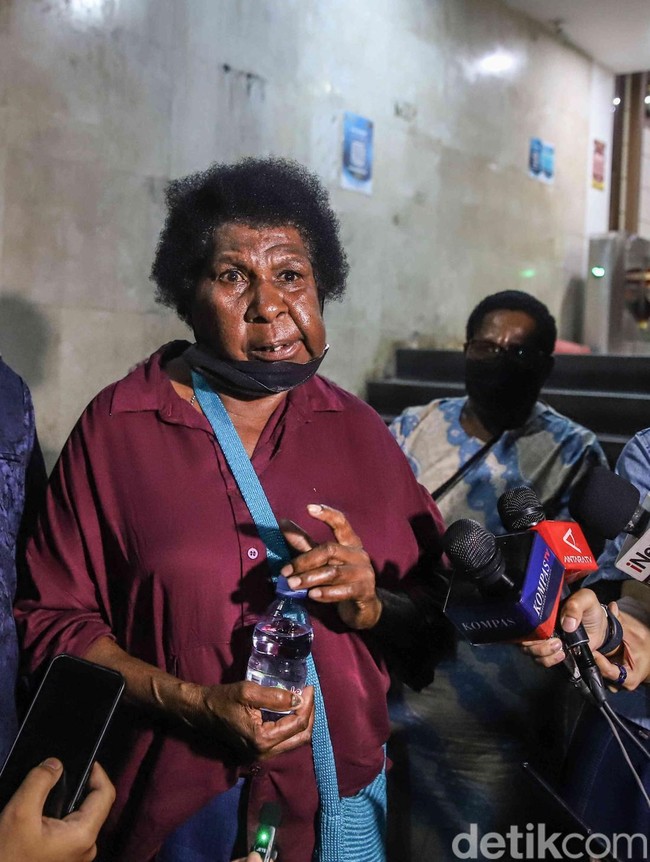 Tokoh Adat Papua Laporkan Pembuat Film Dokumenter Pesta Babi