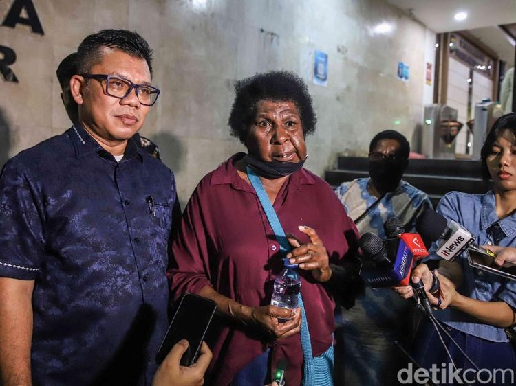 Tokoh Adat Papua Laporkan Pembuat Film Dokumenter Pesta Babi