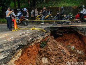 Dinas SDA DKI Akan Telusuri Saluran Lama untuk Cegah Jalan Amblas Terulang