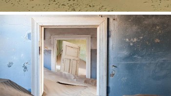 Kolmanskop adalah kota tambang berlian yang pernah makmur di Gurun Namib, Namibia. Pada masa jayanya, kota ini memiliki rumah bergaya Eropa, rumah sakit, dan berbagai fasilitas modern di tengah kawasan terpencil. Namun, ketika cadangan berlian menipis pada 1950-an, para penduduk meninggalkannya. Kini, alam mengambil alih. Bukit-bukit pasir masuk melalui pintu dan jendela, memenuhi ruangan hingga bak mandi, sementara bangunan-bangunan tua perlahan terkubur oleh gurun yang terus bergerak. Foto: Boredpanda
