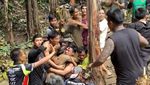 Detik-detik Menegangkan Penyelamatan Penambang Emas di Gua Sempit