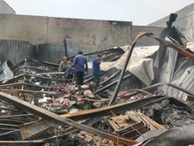 Gudang Shopee di Tropodo Sidoarjo Terbakar Hebat