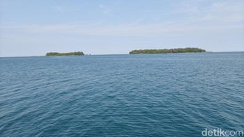 Foto ini diambil dari dermaga di Pulau Sepa menggunakan zoom 1x di Xiaomi 17T Pro. Foto: Virgina Maulita Putri/detikINET