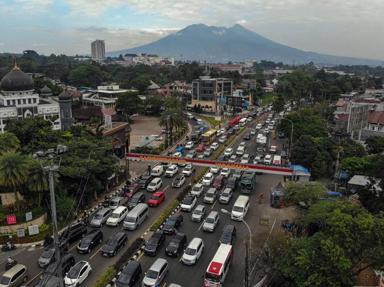 Jalur Puncak Bogor Padat Saat Libur Panjang