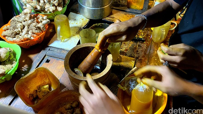 Jamu Godok Barokah yang minuman yang banyak dicari di Antapani, Bandung