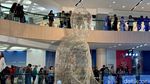 Melihat Patung Buddha Transparan di Surabaya