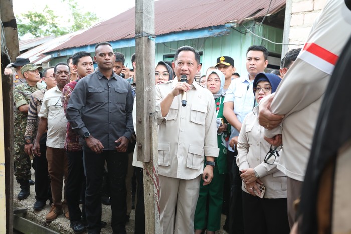 Tinjau BSPS di Kendari, Tito Tekankan Negara Harus Hadir di Tengah Rakyat