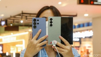 Pelemahan nilai tukar rupiah terhadap dolar AS dan kenaikan harga komponen elektronik belum sepenuhnya mengurangi minat masyarakat untuk membeli perangkat baru. Di tengah potensi kenaikan harga gadget sepanjang 2026, aktivitas penjualan dan pameran teknologi masih menunjukkan antusiasme yang tinggi.