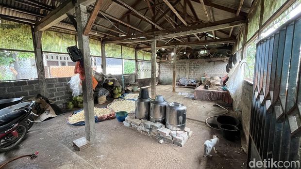Usaha Keripik Singkong Bang Anjat di Citayam Bogor