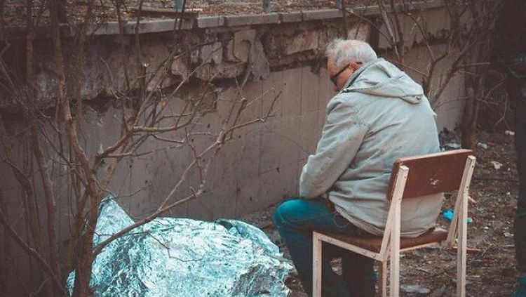 10 Foto yang Tampak Normal, Tapi Jadi Kelam Setelah Tahu Kebenarannya