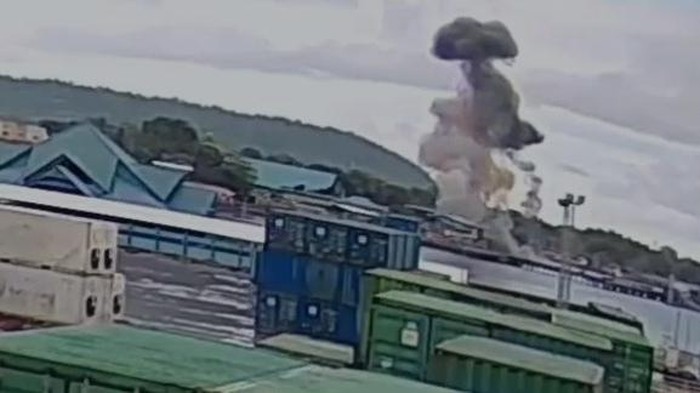 Bom diduga sisa peninggalan Perang Dunia II meledak di Biak Numfor.