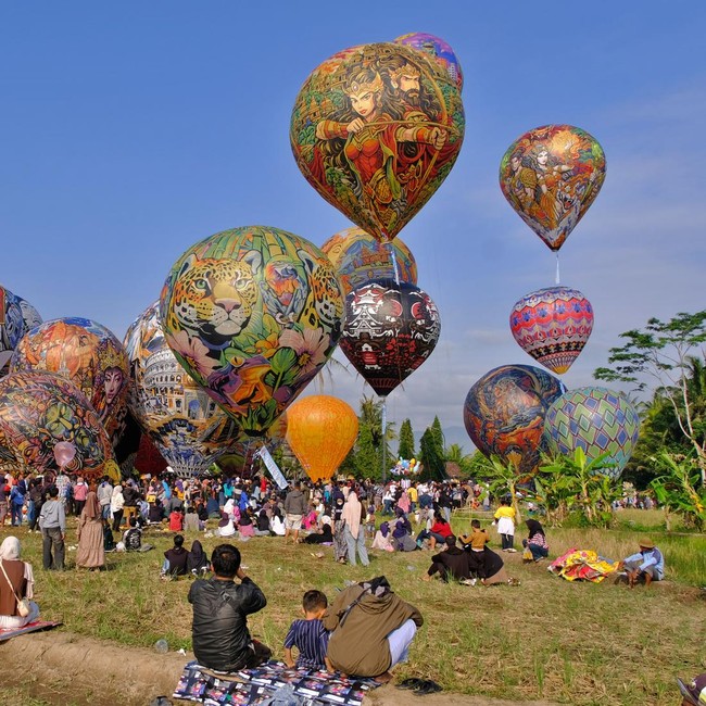 Festival Balon Ngawen Semarakkan Perayaan Waisak di Magelang