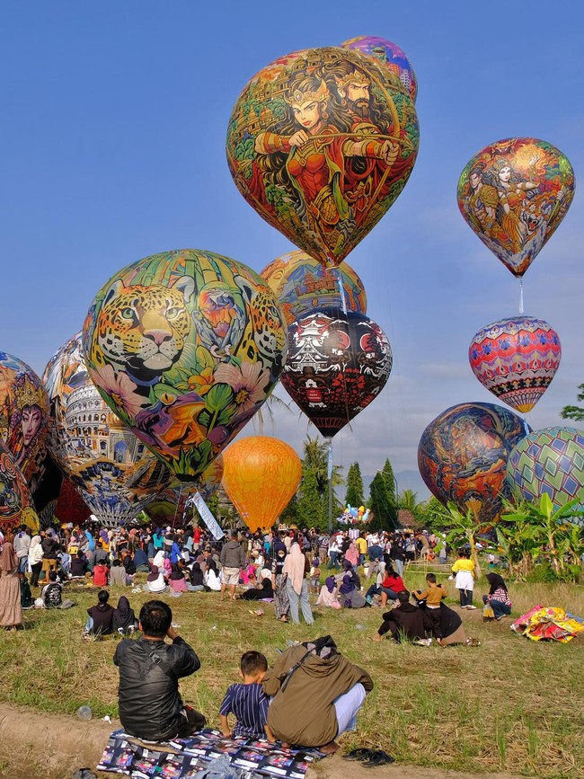 Festival Balon Ngawen Semarakkan Perayaan Waisak di Magelang