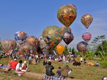 Festival Balon Ngawen Semarakkan Perayaan Waisak di Magelang