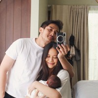 Aktris cantik Hanggini rupanya sudah melahirkan anak pertamanya tepat 1 bulan yang lalu, yaitu 30 April 2026. Kabar bahagia tersebut diumumkan melalui akun Instagram pribadinya dan langsung banjir ucapan selamat. Foto: Instagram/@hanggini