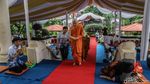 Khidmat Waisak di Jakarta, Umat Buddha Berdoa untuk Kedamaian