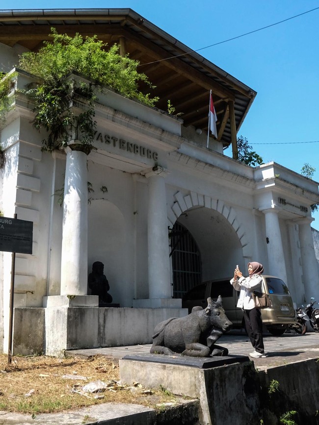 Menyusuri Jejak Sejarah di Benteng Vastenburg Solo