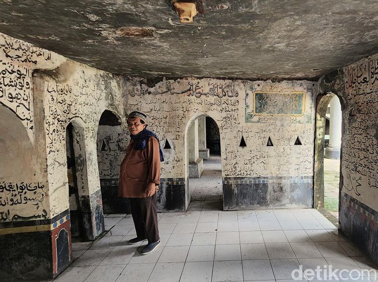 Menyusuri Labirin Seribu Pintu dan Jejak Ikhtiar yang Belum Usai