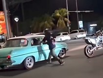 Heboh WNA Bermobil Baku Hantam dengan Pemotor di Bali, Diduga Nyaris Senggolan