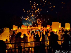 Video: Lihat Lagi Momen Penerbangan 2 Ribu Lampion Waisak di Borobudur