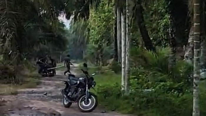 Pelaku saat melakukan aksi pencurian terekam korban (Fadli Haqqi Romadhona Ritonga/ Korban)