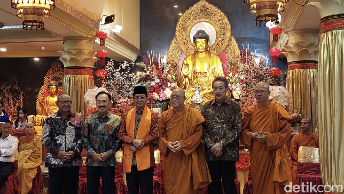 Perayaan Waisak 2026 di Wihara Ekayana Arama, Indonesia Buddhist Centre, Kebon Jeruk, Jakbar, Minggu (31/5/2026).
