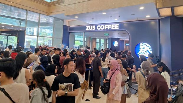 Peresmian Zus Coffee di Puri Indah Mall