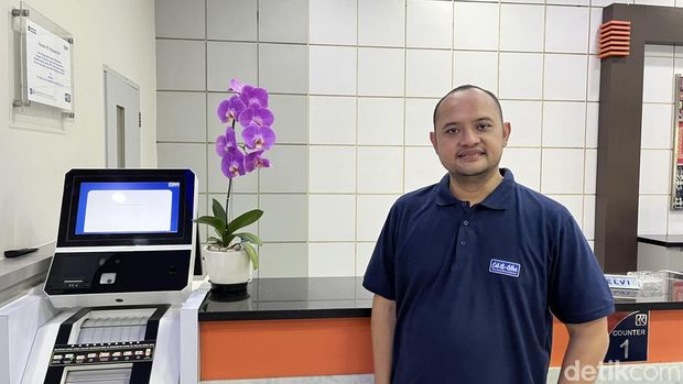 Pimpinan Cabang BRI Pasar Minggu, Yanuar Akademikus Arbifirdaus