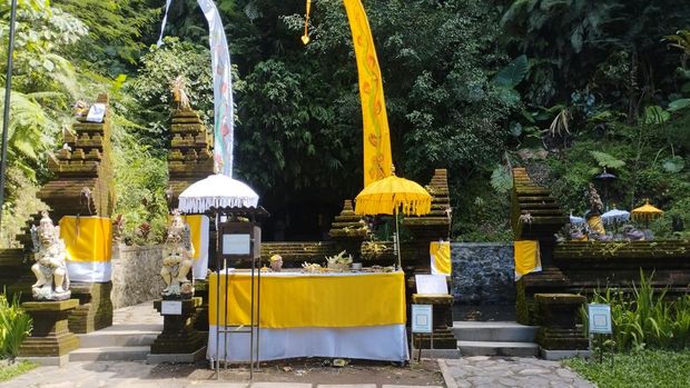Pura Taman Magenda di Gianyar, Bali, Minggu (31/5/2026). Tempat ibadah itu memiliki petirtaan untuk tempat melukat.
