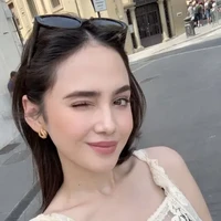 Gaya Classy Syifa Hadju Honeymoon ke Eropa Bareng El, Busananya Puluhan Juta