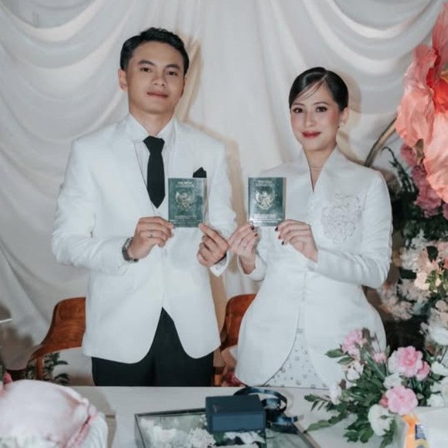Gaya Zara Adhisty saat Menikah Hingga Pamer Baby Bump Kehamilan