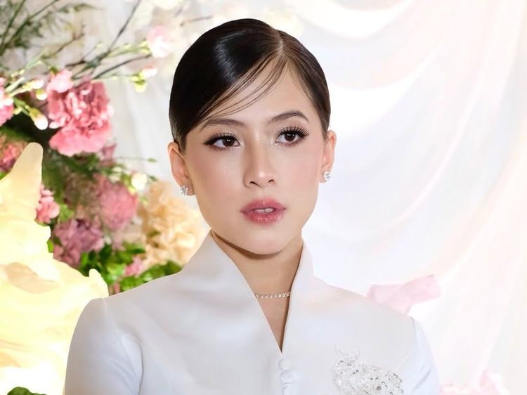 Wedding Makeup Adhisty Zara, Minimalis dengan Sentuhan Romantis