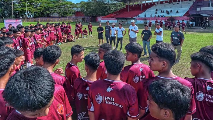 Akademi PSM Makassar menggelar talent identification atau seleksi di Polewali Mandar.