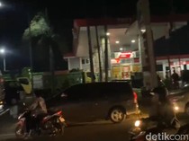 Antrean Solar Subsidi Mengular di Sejumlah SPBU Bojonegoro