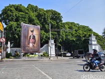 Kata Pihak Tedjowulan soal Baliho SISKS PB XIV Mangkubumi di Gladag
