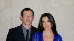Dari Momen Kebetulan Dua Lipa-Callum Turner, Turun ke Hati